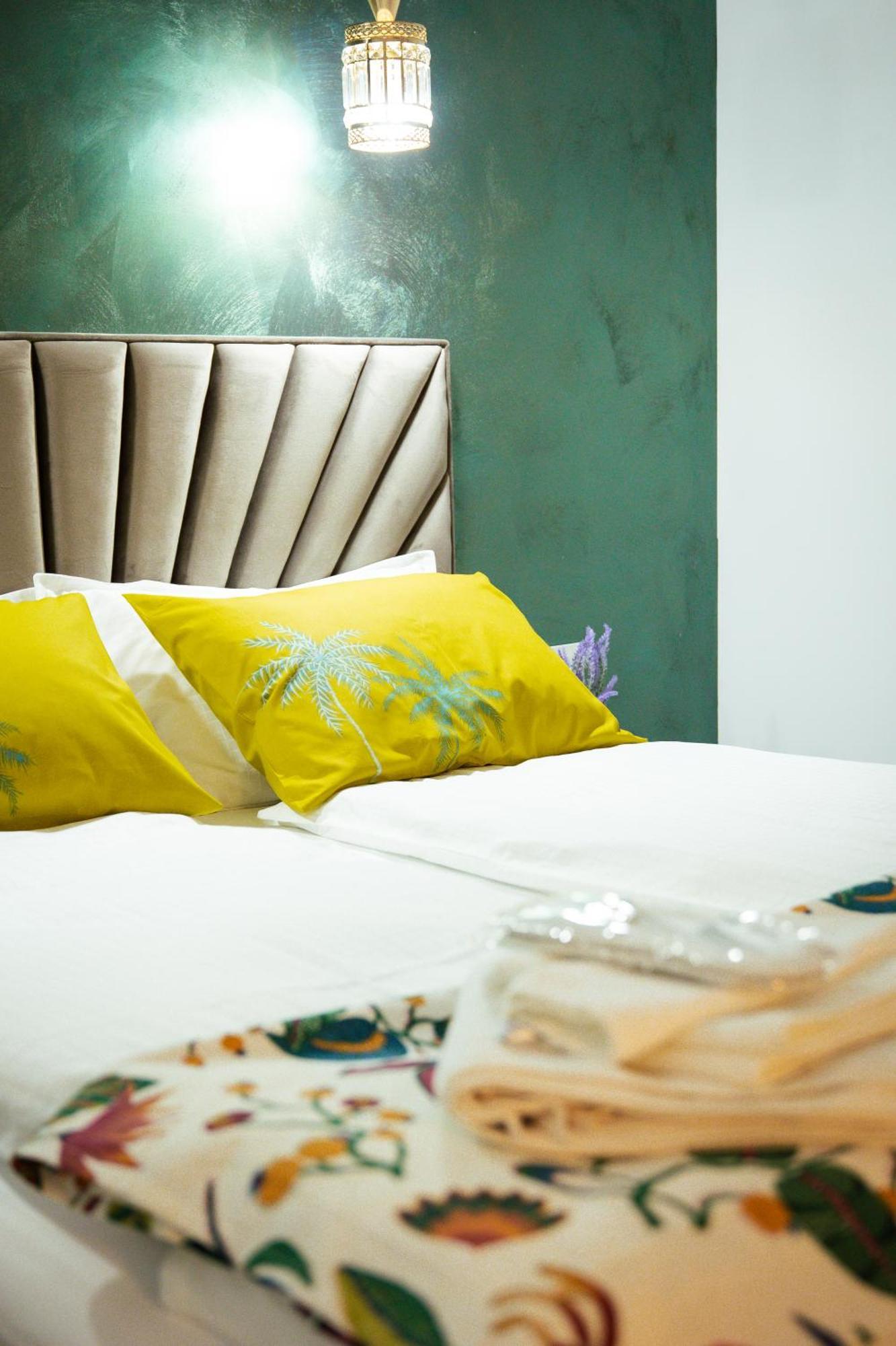 Kasa Nouveau Apartment